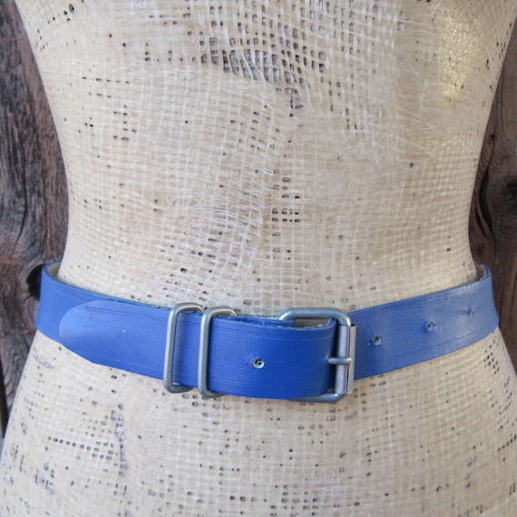 80s Electric Blue Leather Trouser Belt | New Wave Leather  display picture 3