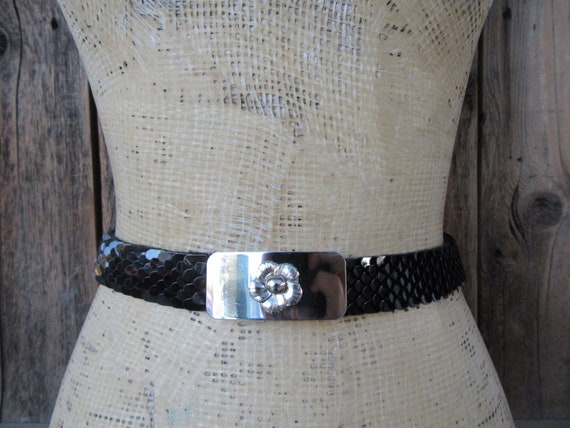 PLUS SIZE 80s 90s Black Stretch Belt Snake Belt Fish Scale Belt Waist Belt  Stretch Belt 32 to 40 