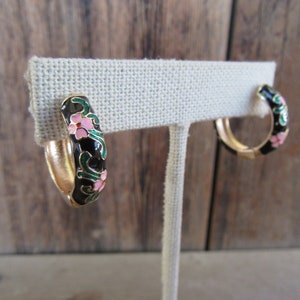 90s Earrings | Black and Pink Gold Tone Floral Cloisonne Hoop Earrings | Flower Hoops | Business Casual Minimalist Earrings