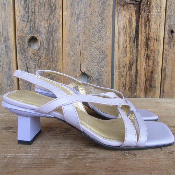 90s Strappy Lavender Leather Architectural Heel Sandals | Minimalist Purple Open Toe Block Heel Sandals | Square Heel Sandals | 5 EURO 35.5