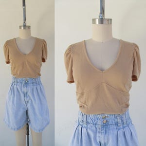 90s Tan Cotton Blend Ribbed Knit Tee Shirt | V Neck Body Con Knit Tee | Puff Pleated Sleeve Top Shirt Bodycon Blouse | M