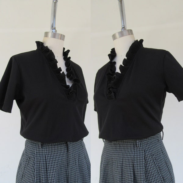 80s Short Sleeve Black Ruffled Top | Plisse Ruffled Blouse | Shell Top | Dark Academia Blouse Shirt | M