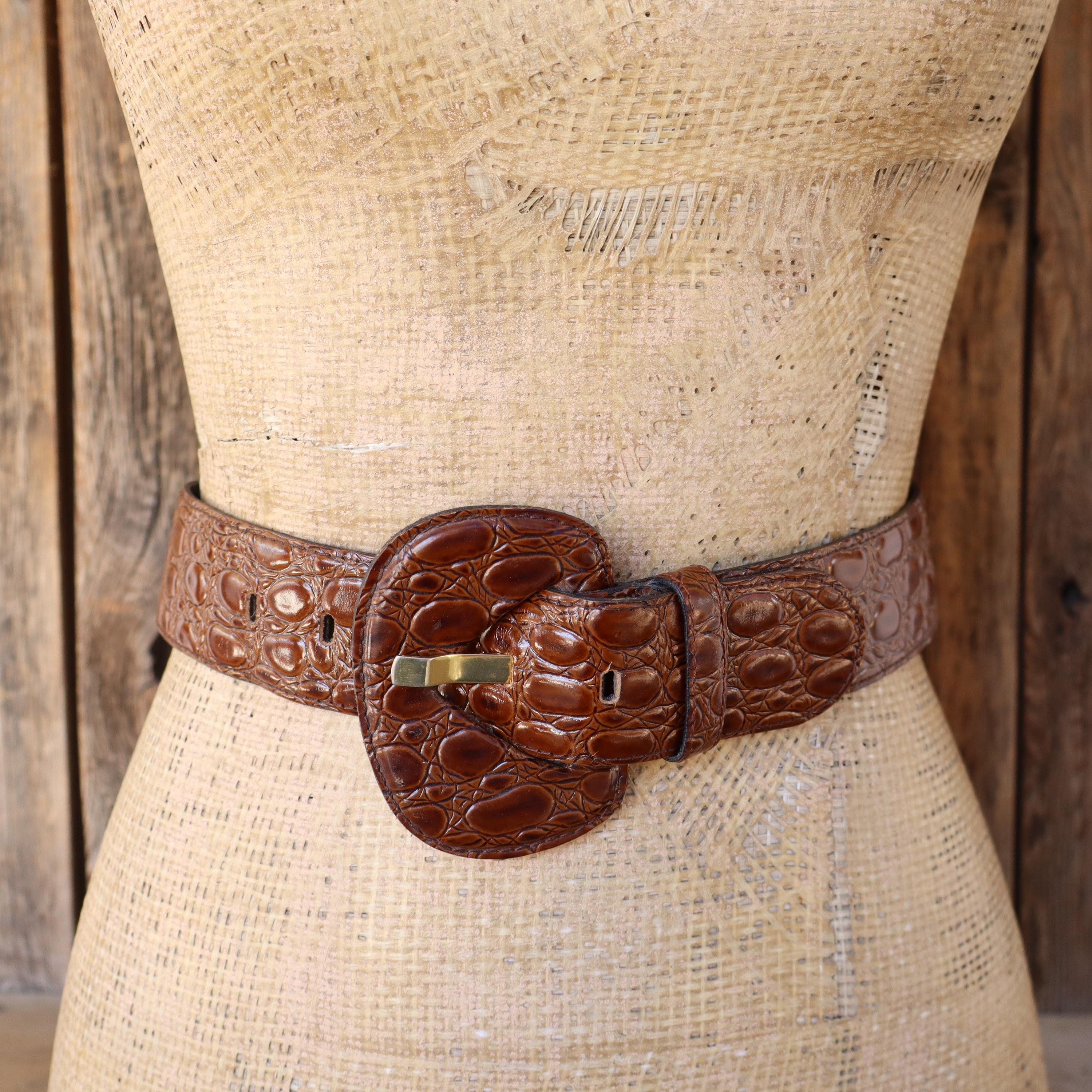 Escada Pink Patent Leather Statement Belt With Ornate Gold Belt Buckle Italy Vintage Escada Leather and Gold Belt Sz 36 - Etsy main image 2