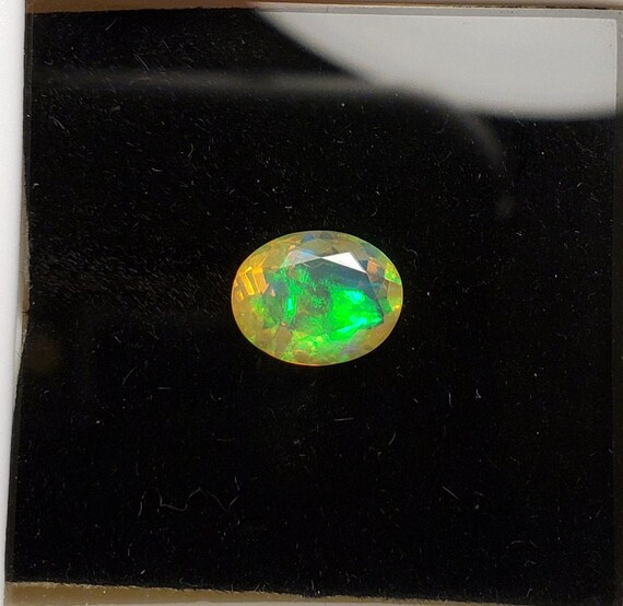 1.40 Carat Ethiopian Welo Opal Faceted Oval Loose Gemstone