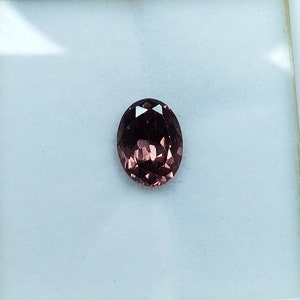 2.1 ct Colorshift Color Change Garnet (Red/Pink to Golden Brown) Faceted Oval Loose Gemstone