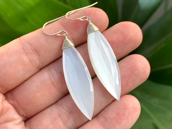 White moonstone earrings discount