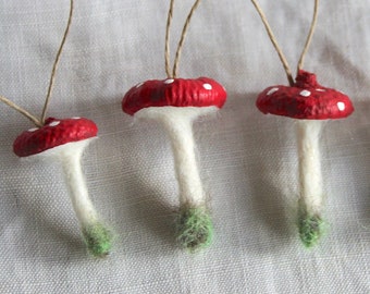 Holidays decor, wool felted ornament, real acorns, red mushroom, amanita, toadstool fairy garden magical xmas, miniature decor, toadstool