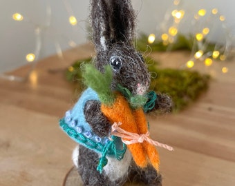 Wool animal, Felted Easter bunny, small rabbit, Easter Decor, Easter tree, Needle felted sculpture, Farm animal, Beatrix Potter, Christmas