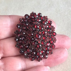 Antique Victorian Oval Cluster Garnet Mourning Brooch Pendant.