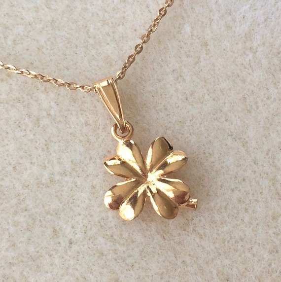 18ct Gold over Sterling Silver Lucky 4 Four Leaf Clover Shamrock Pendant Necklace.