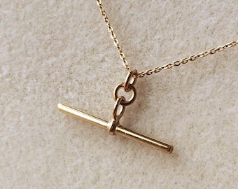 18ct Gold over Sterling Silver T Bar Pendant Necklace.