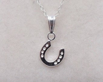 Sterling Silver Lucky Horseshoe Pendant Necklace.