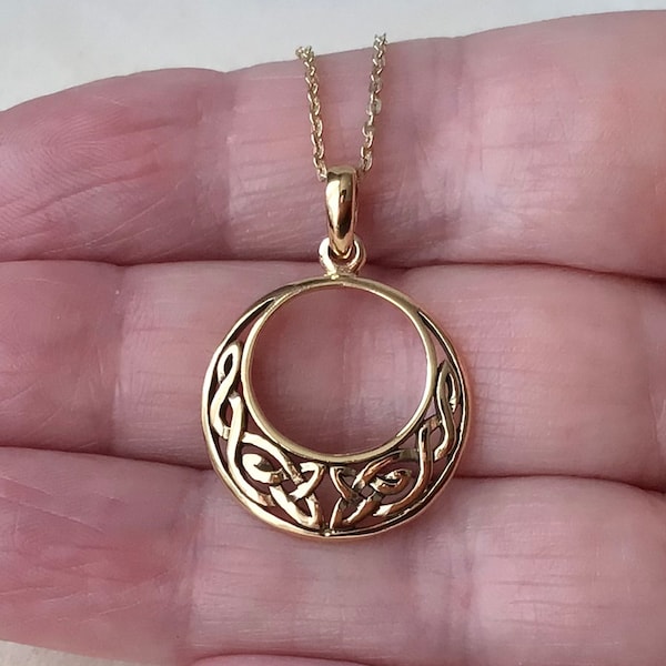 18ct Gold over Sterling Silver Round Celtic Knot Drop Pendant Necklace.