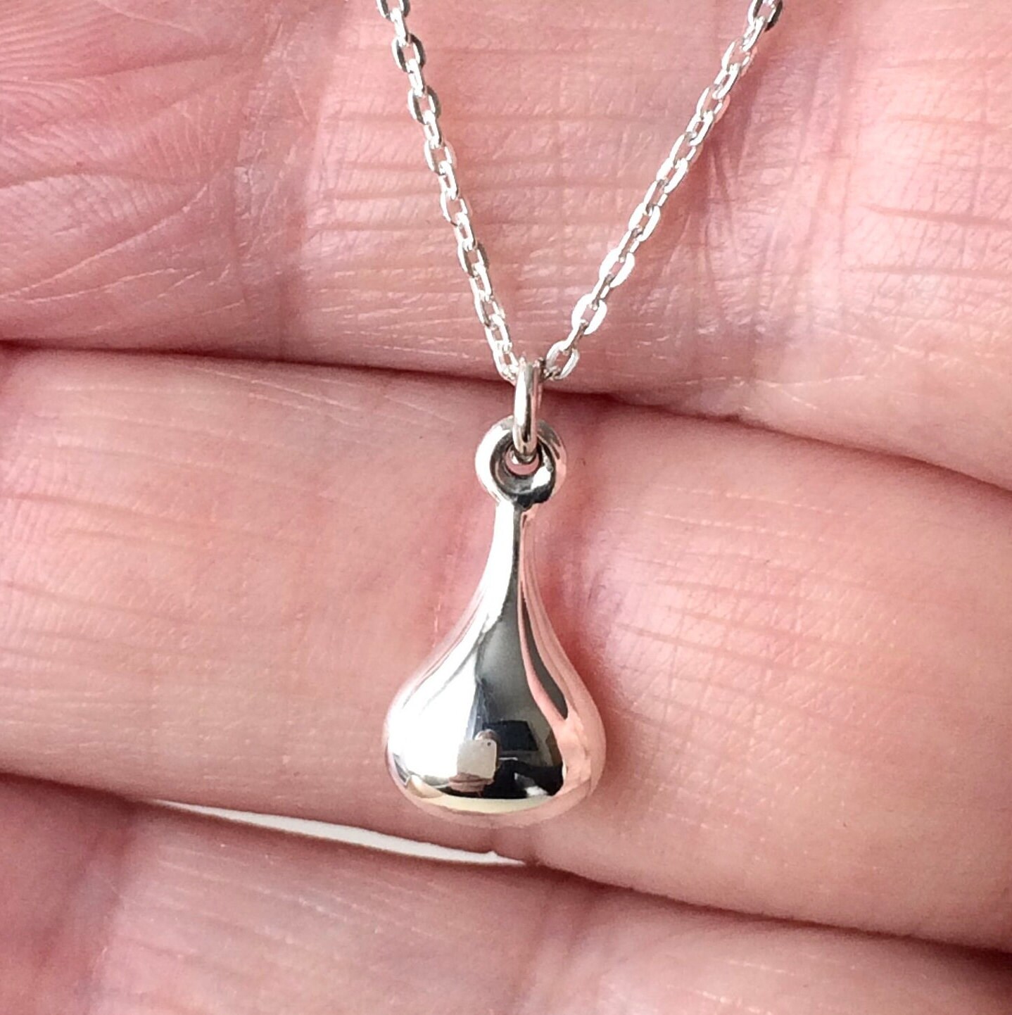 Sterling Silver Teardrop Pendant Necklace. - Etsy