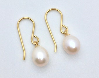 18ct Gold over Sterling Silver Freshwater Pearl Drop Earrings.