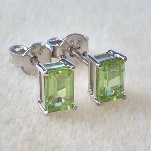 Sterling Silver Emerald Cut Peridot Gemstone Stud Earrings August Birthstone.