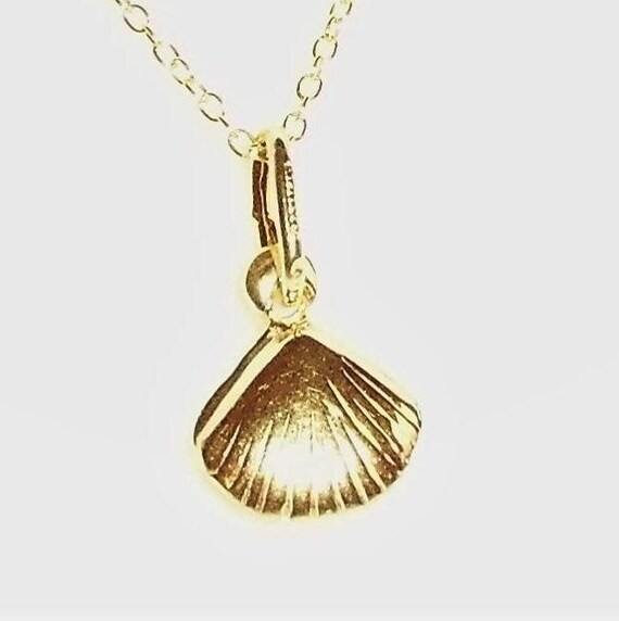 18ct Gold Over Sterling Silver Clam Shell Pendant Drop Necklace