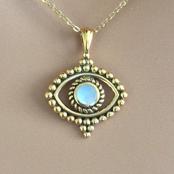 18ct Gold over Sterling Silver Mother of Pearl Set Evil Eye Pendant Necklace.