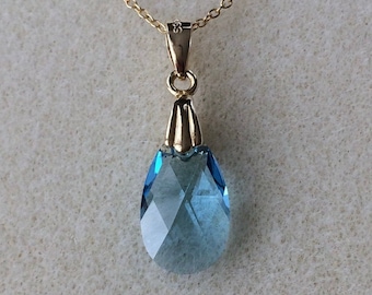 18ct Gold over Sterling Silver Blue Pear Drop Teardrop Crystal Pendant Necklace.