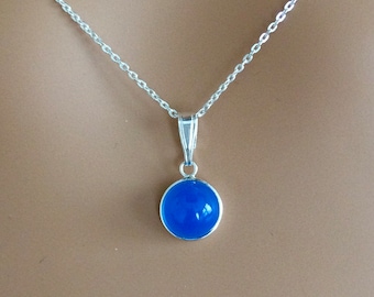 Sterling Silver Blue Agate Pendant Necklace.