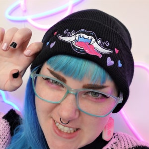 Bite Me Monster teeth Cryptid Yokai Oni Demon Beanie hat in Black