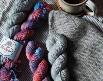 Yarn Duo - DK Sock: Misty Morning & Frosted Berry (Vogue Edition)