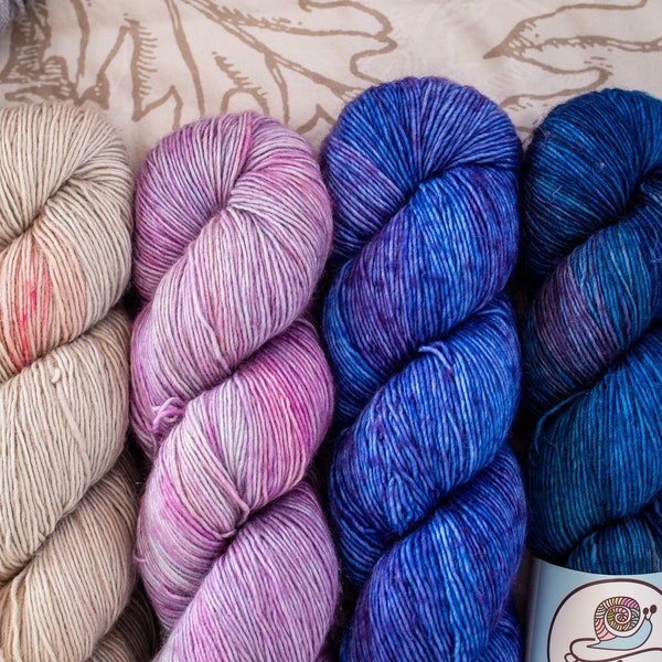 Lot de 22 châles/pulls Fade - Amoureux du violet/bleu - Poids au doigt - 1460 mètres