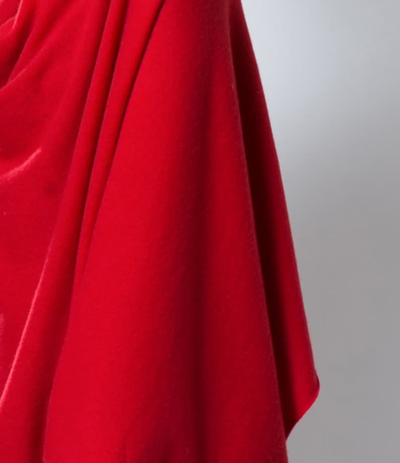 Anna Kristine 100/% Cashmere Scarlet Red Poncho Topper