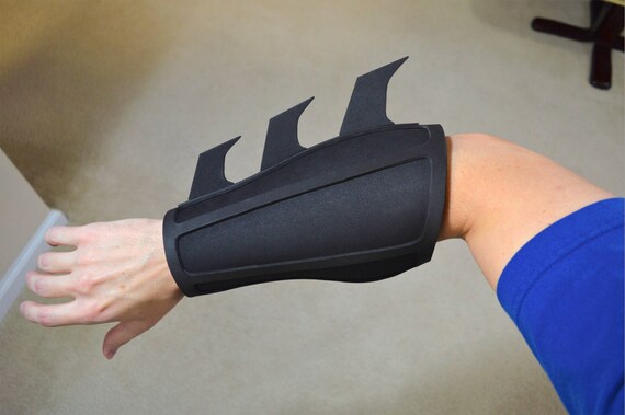 batman begins gloves