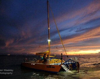 Sunset Boat At Waikiki Beach