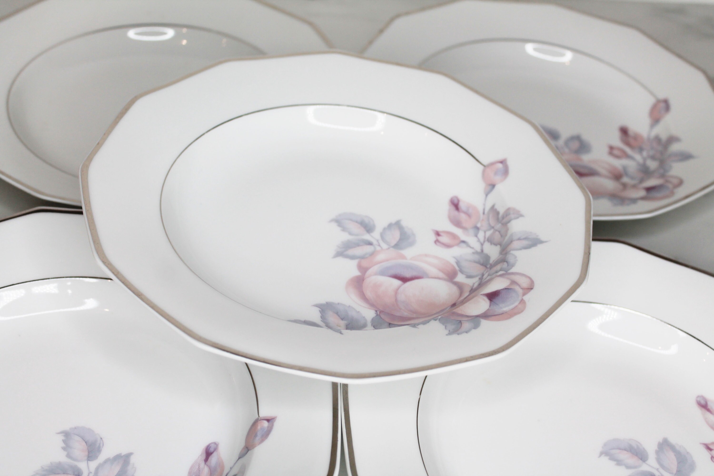 Assiettes À Salade,