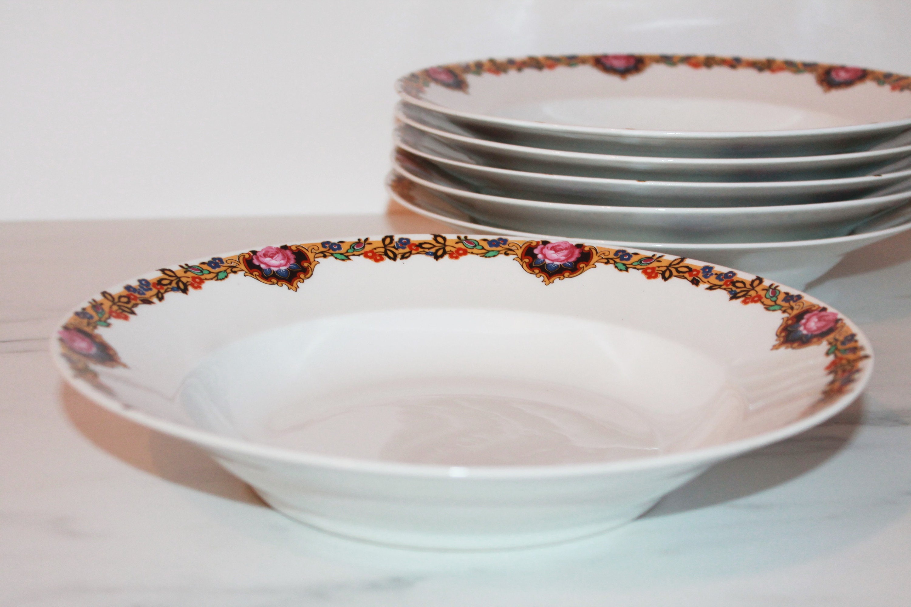 assiettes À Soupe, Service