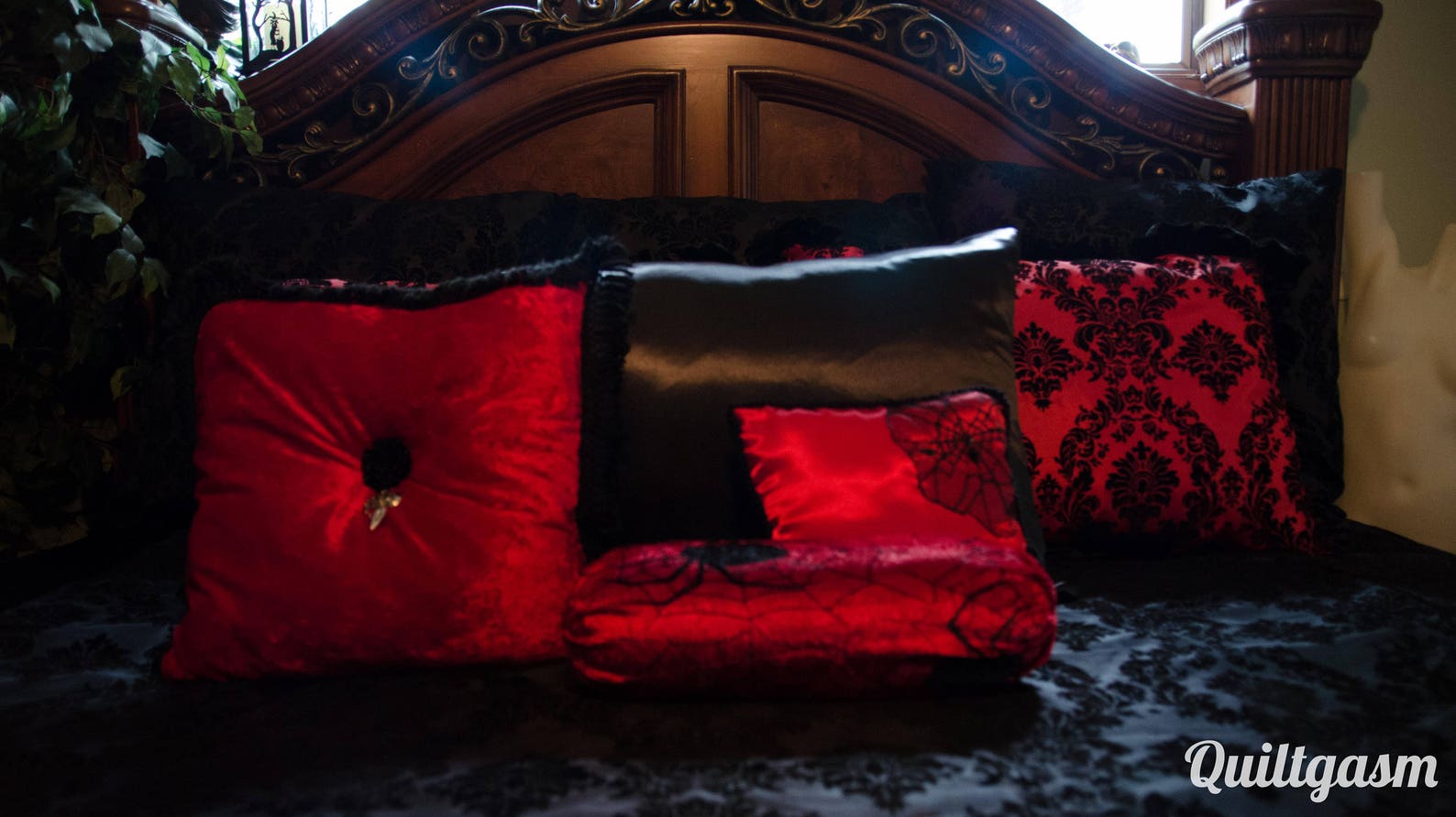 Gothic King Size 11piece Velvet Bedding Black Taffeta Damask Etsy