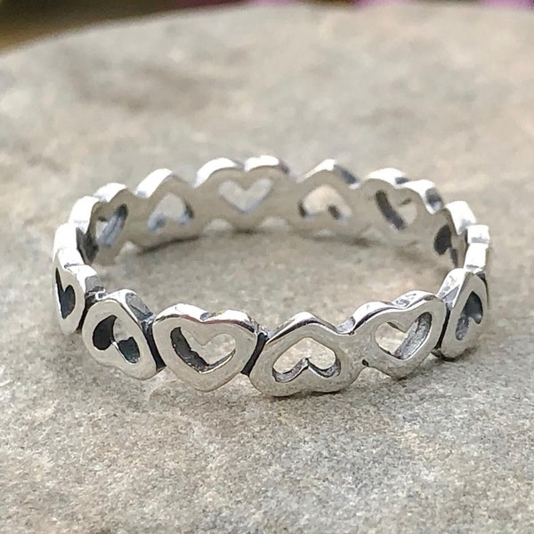 Sterling Silver Heart Ring, Silver Heart Band, Heart Ring, Heart Eternity Band, Heart Eternity Ring, Love Ring,Stackable Ring, Heart Jewelry