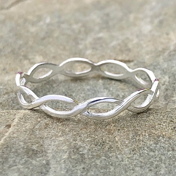 Sterling Silver Braid Ring,Braided Infinity Ring,Twist Ring,Delicate Braid Ring,Celtic Ring,Braid Infinity Band,Eternity Ring,Stackable Ring