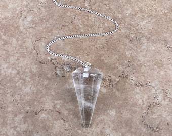 Quartz Crystal Pendulum - Quartz Pendulum - divination tool -Dowsing Pendulum Crystal - Quartz Crystal Stone - Clearing Crystal Pendulum