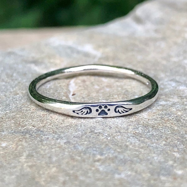 Sterling Silver Tiny Paw With Wings Ring, Dainty Paw With Wings Ring,Paw Print Ring,Stackable Ring,Memorial Ring,Thumb Ring, Minimalist Ring