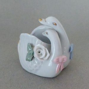 Vintage Ceramic Porcelain Swan Trinket Holder-Swan Collectible