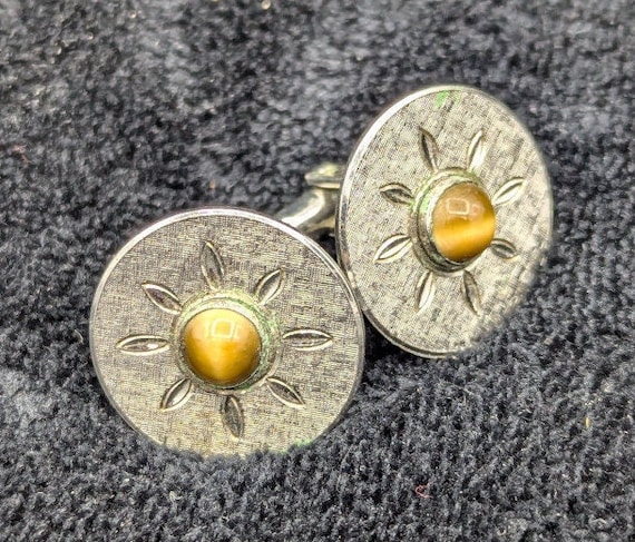 Cufflinks tiger eye with - Gem