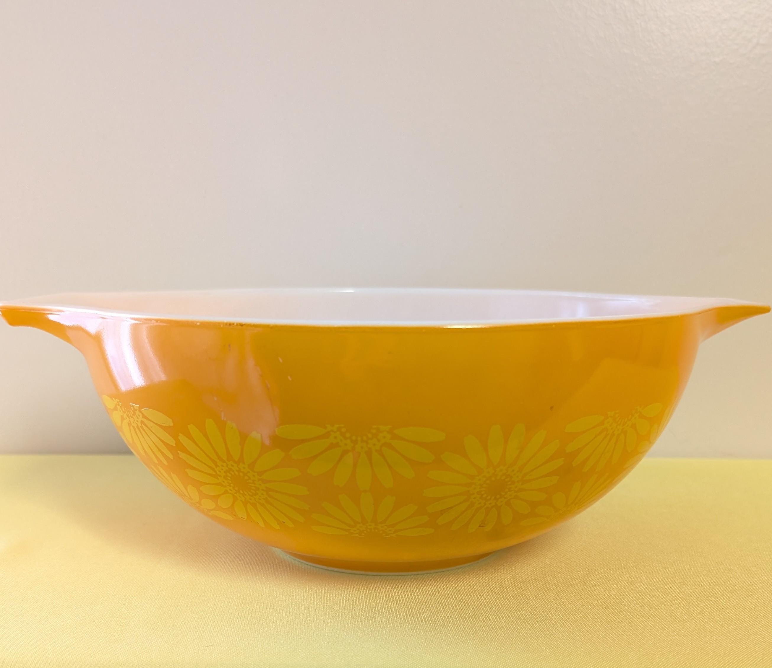 Pyrex 444 Daisy - Etsy