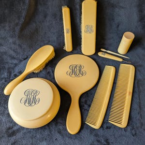 1930s Grooming Set - Etsy display picture 3