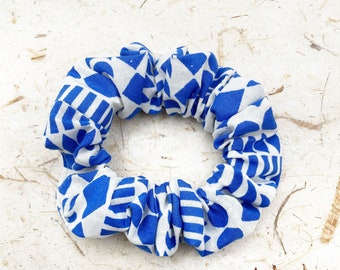 CLEARANCE Scrunchie with cobalt blue bead print, unique bun ponytail holder, unique boho style hair tie, handmade hair accessories