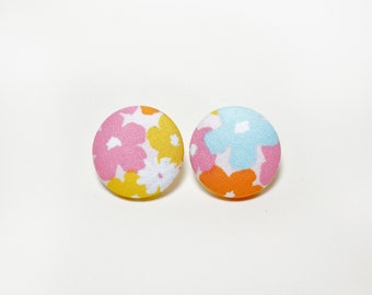 Vibrant fabric earrings with flowers, handmade floral post earrings, fabric covered stud earrings 22mm, small boho jewelry for flower lovers