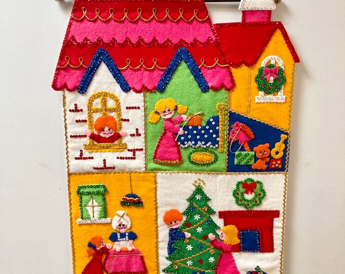 Vintage Christmas Felt Sequin Jeweled Bucilla Wall Panel Night Before
