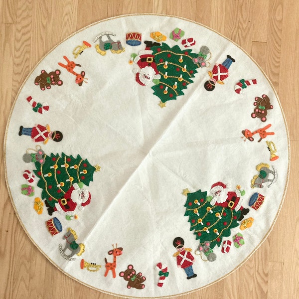 White Felt Tree Skirt 
