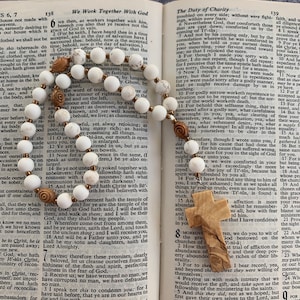 Protestant Prayer beads, Anglican, Christian, Methodist, Lutheran, Episcopal Prayer beads for men & women, Holy Land olive wood cross, gift