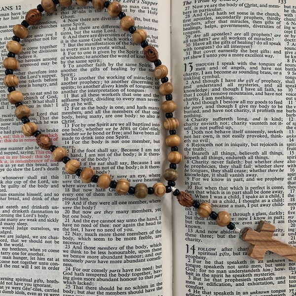 Protestant Prayer beads, Anglican ,Christian, Methodist, Lutheran, Episcopal prayer beads for men,boys, teen,olive wood cross from Holy Land