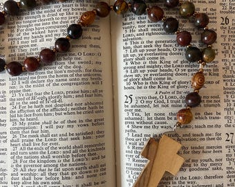 Protestant prayer beads, Anglican, Christian, Methodist, Lutheran,Episcopal prayer beads for men & women,Holy Land olive wood,Religious gift