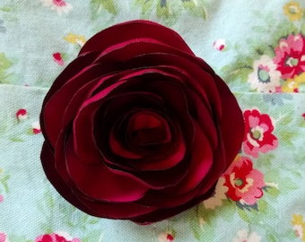 Burgundy Rose brooch Burgundy flower Pin Mother of the bride pin Burgundy wedding pin Burgundy bridal flower Burgundy flower girl Dark red