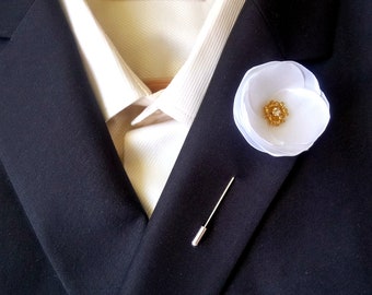 Men's suit pin Ivory Gold flower Boutonnière Ivory Groomsman lapel pin Ivory gold Men's lapel flower Ivory flower pin men's Boutonnière